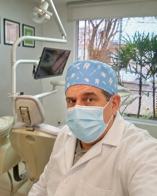 Dr. Eduardo Cirurgião Dentista